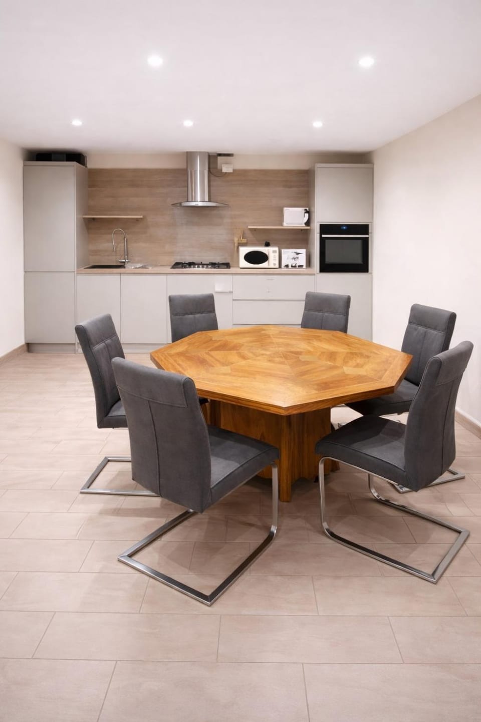 Cozy Room in Central Huddersfield - Perfect For Long Stays Vacation rental in Huddersfield