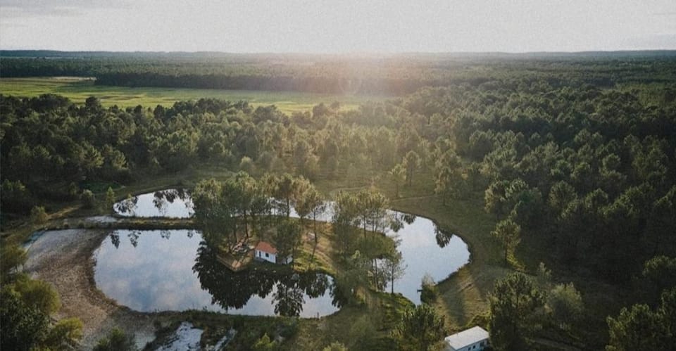 Tiny house rouge - natur'o medoc Campground/ 
RV Resort in Nouvelle-Aquitaine