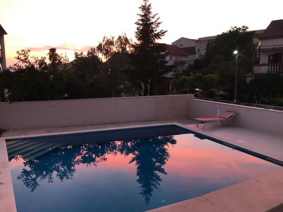 One Bedroom Apt Near Center with Pool and Garden Apartment in Kotor Municipality