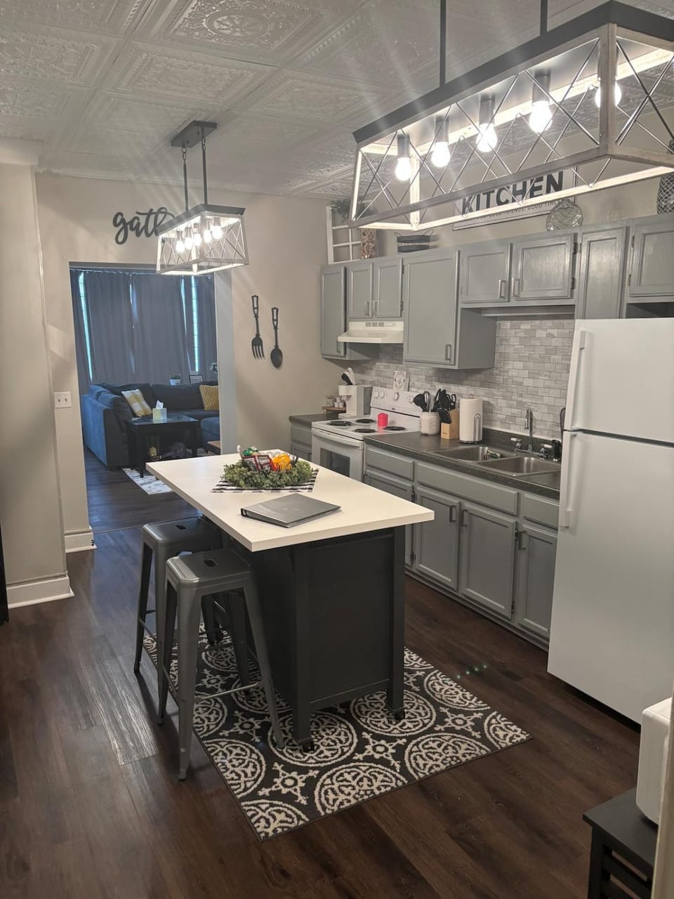 Kitchen or kitchenette