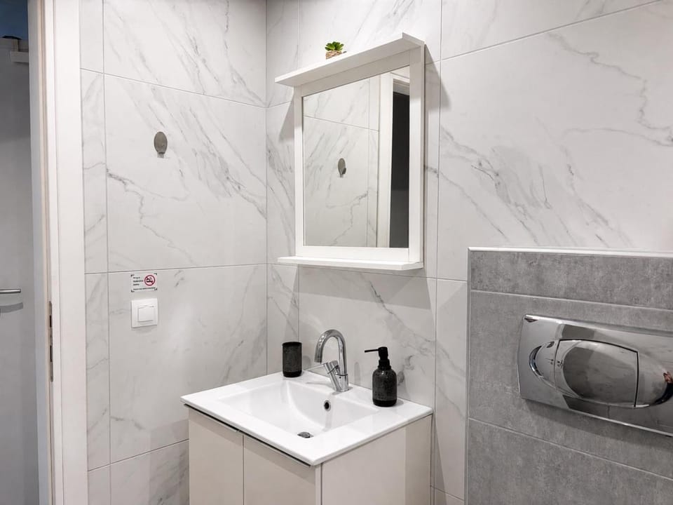 Comfortable 1BR Apartment 5 min to Ladadika, Buka Hospitality Apartment in Thessaloniki