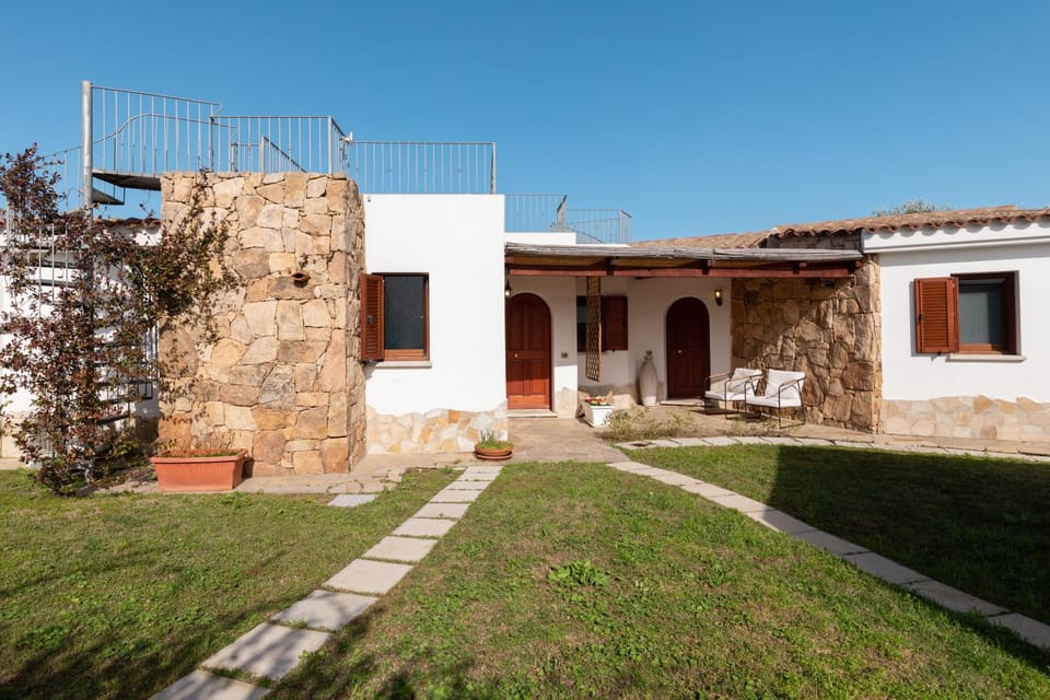 Property building, Garden, Garden view, Landmark view