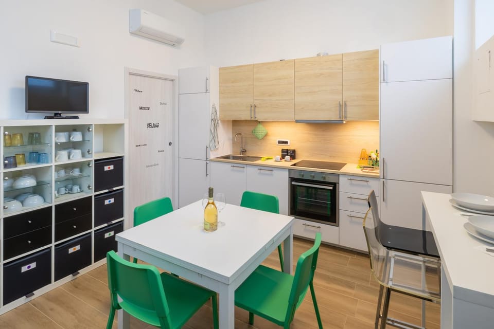 Elegante Stanza in Centro - New York Room Bed and Breakfast in Cinisello Balsamo