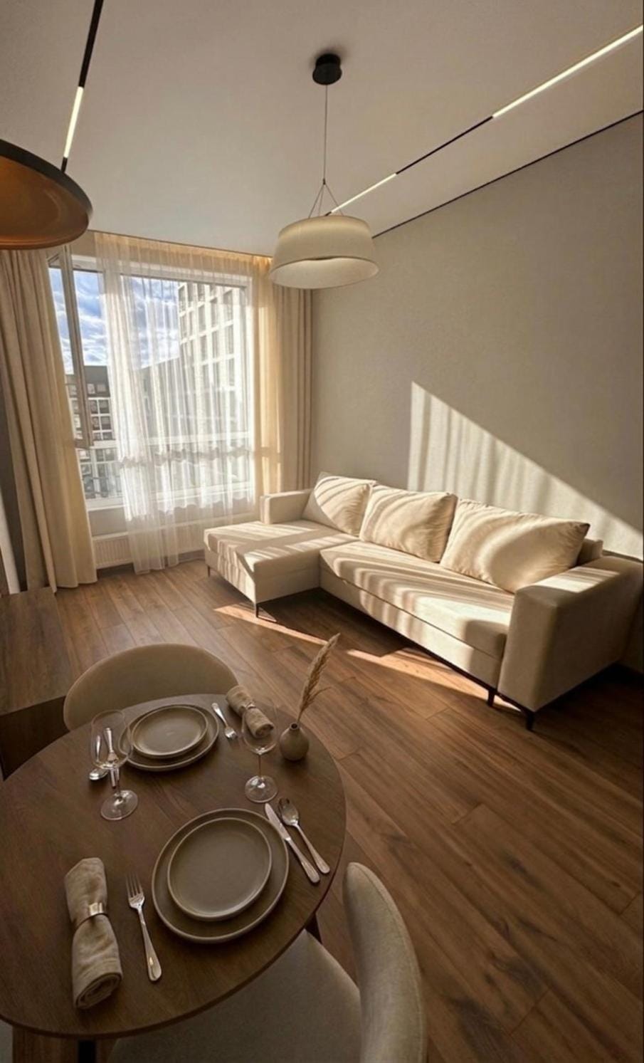 Living room, Seating area