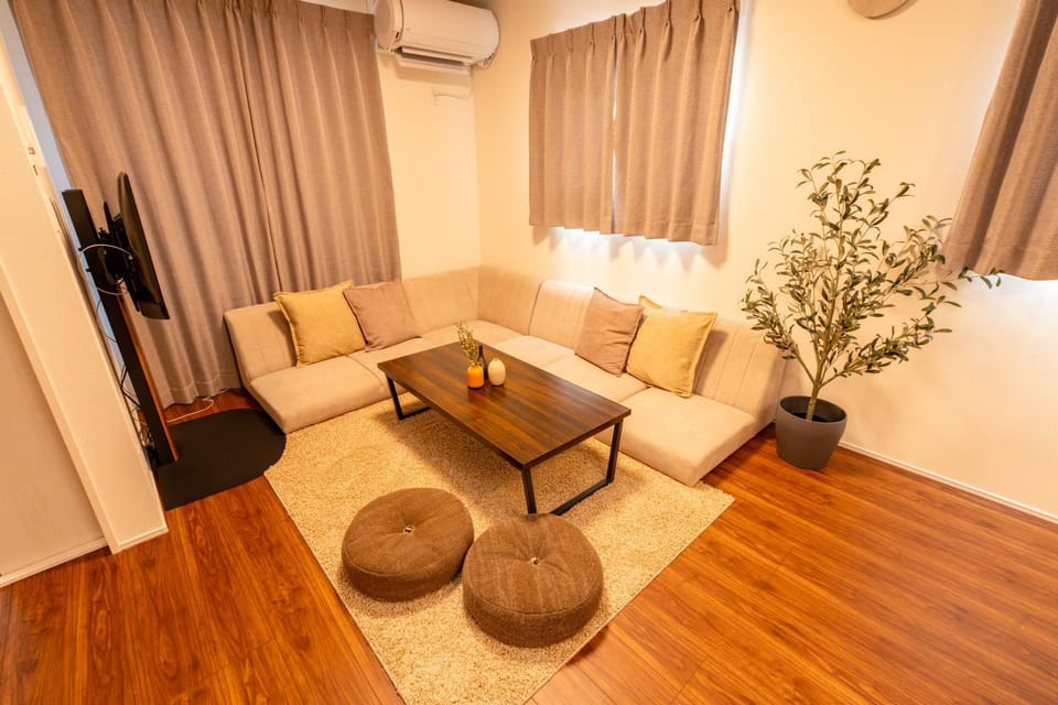TV and multimedia, Living room, Seating area