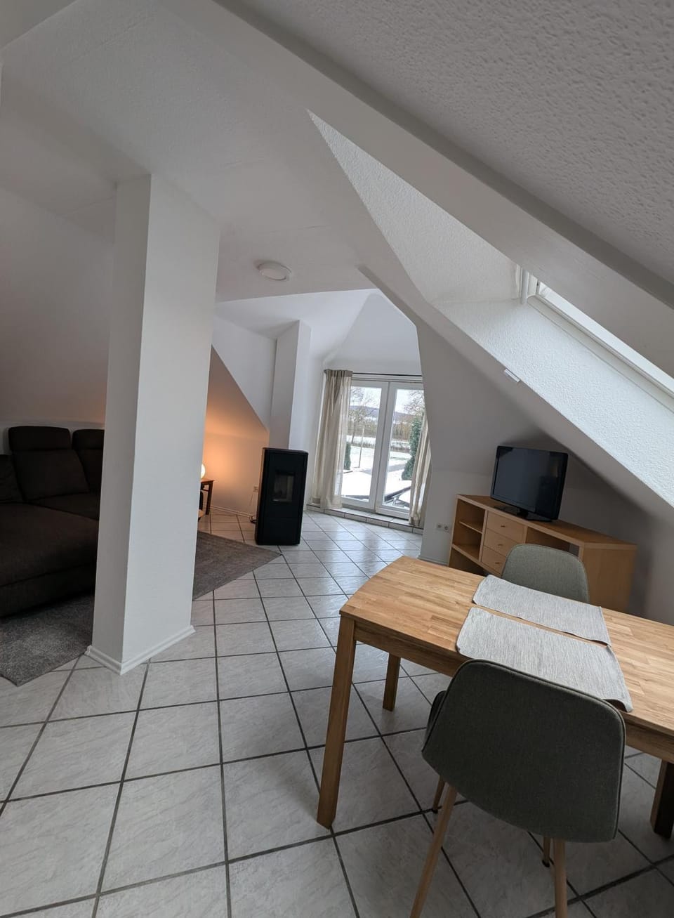 Living room, Dining area, kitchen