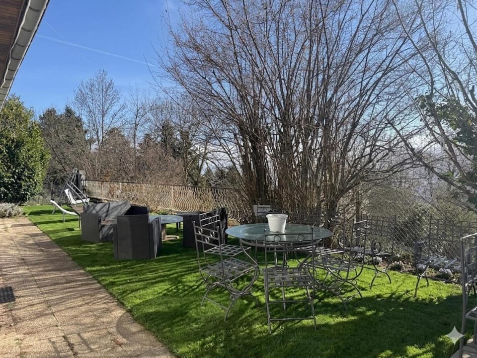 Les Crins Du Bonheur Bed and Breakfast in Saint-Étienne