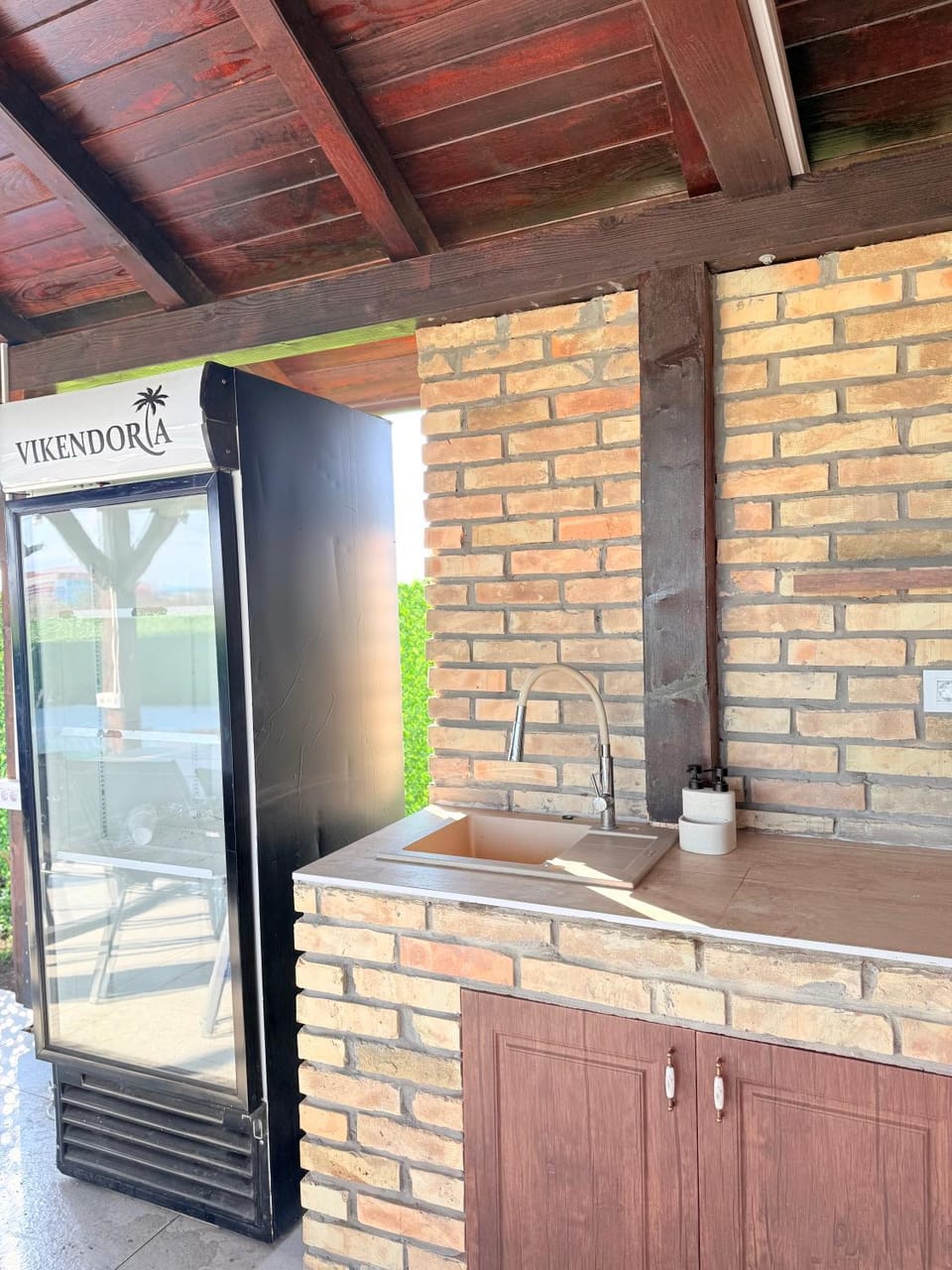 Vikendoria Pool House & Events House in Novi Sad