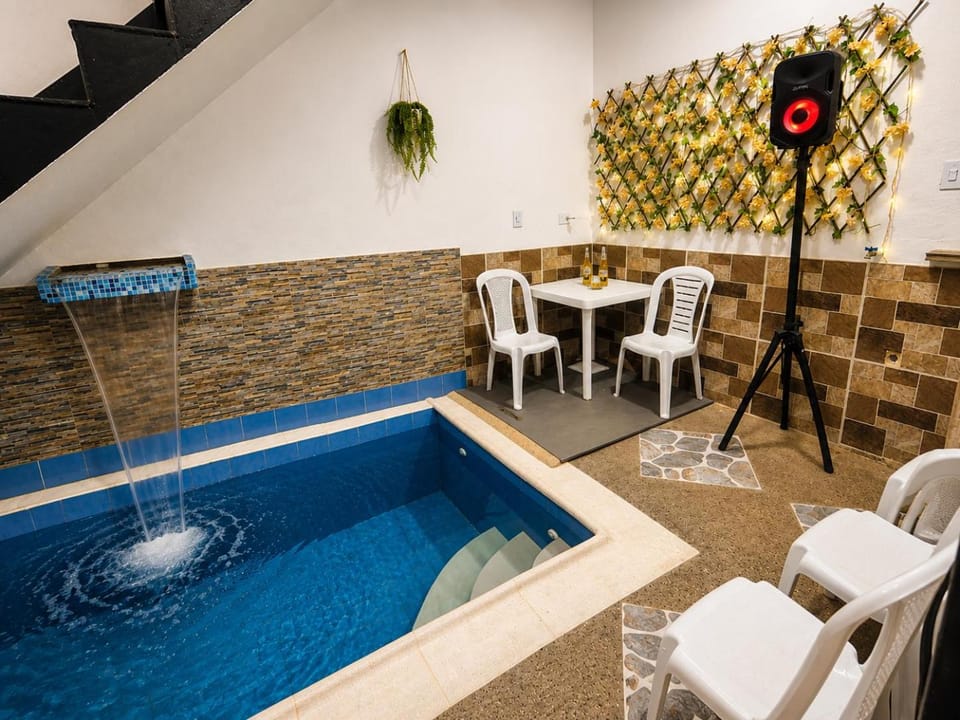 Casa moderna, central, con piscina privada House in Carmen Apicala