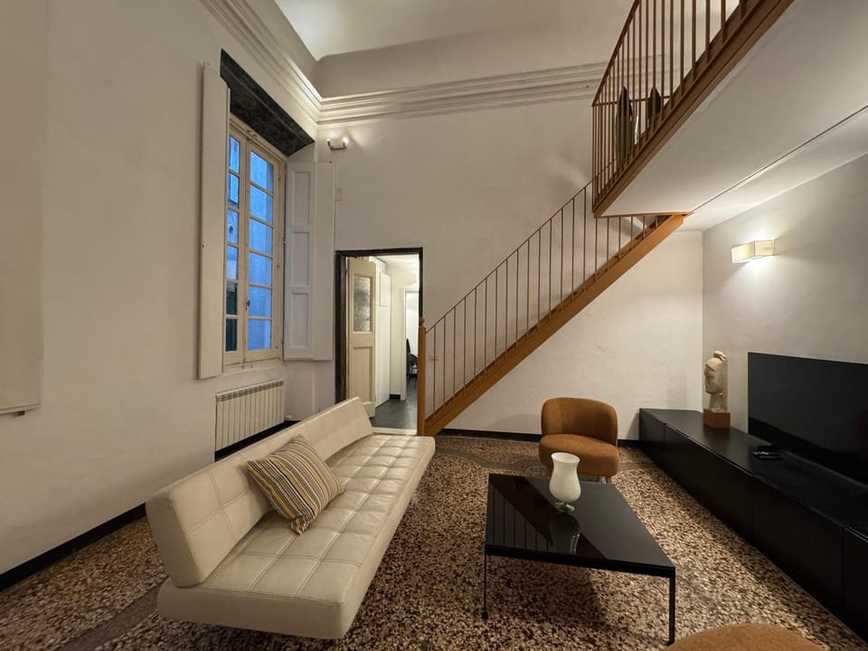 Lounge or bar