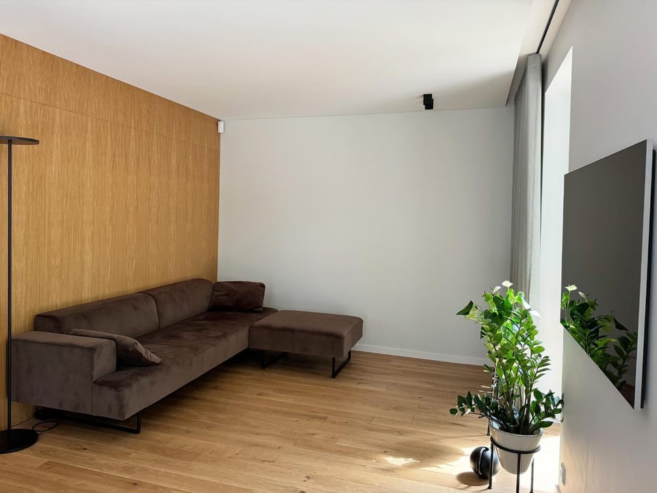 TV and multimedia, View (from property/room), Living room, Seating area