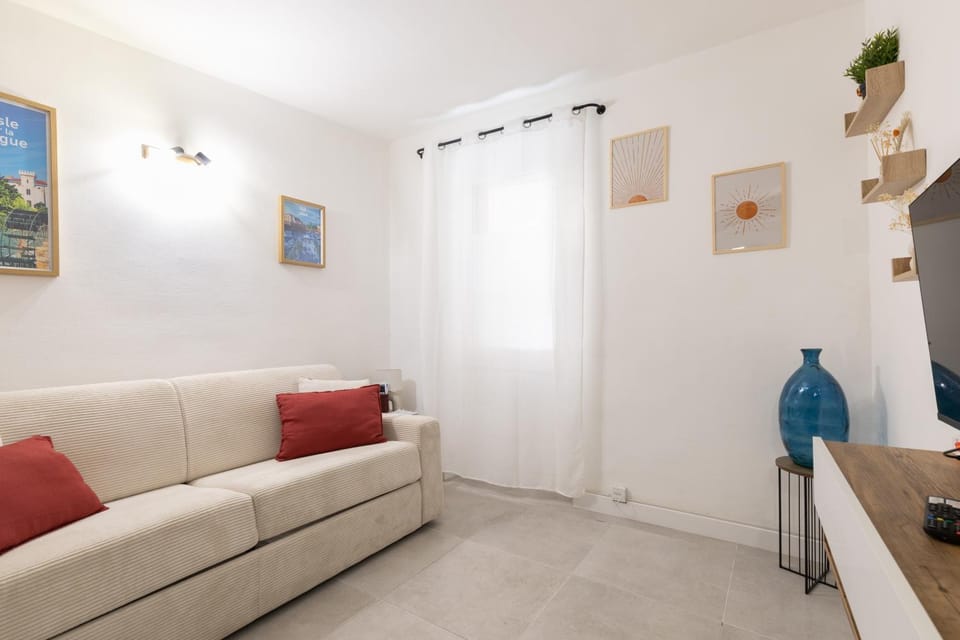 Studio Le nid de la Sorgue Apartment in L'Isle-sur-la-Sorgue