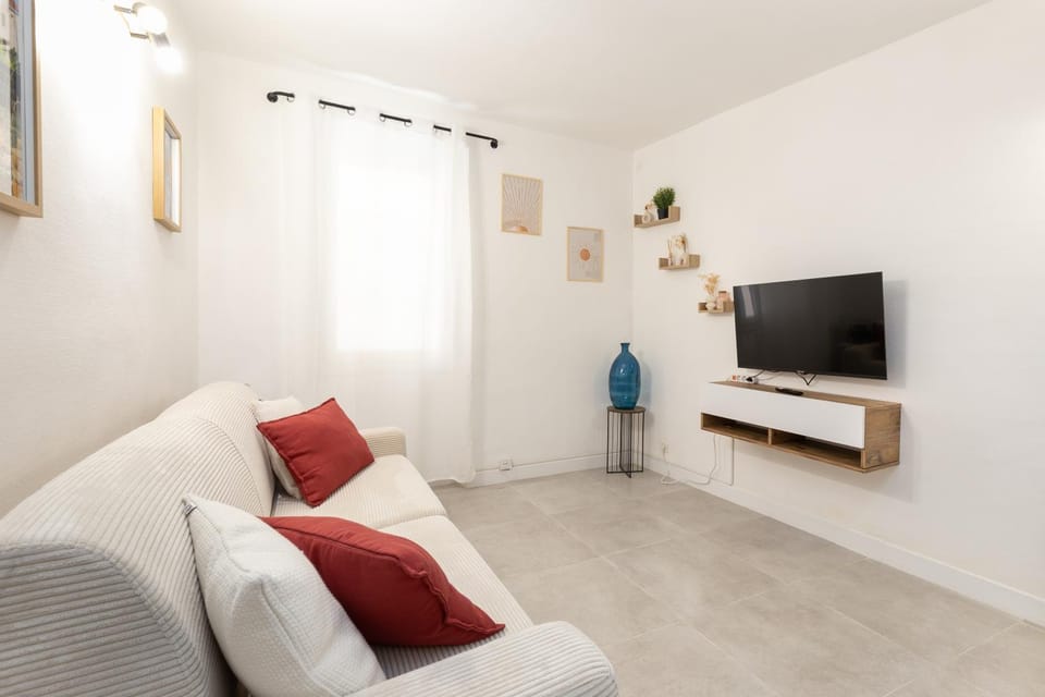 Studio Le nid de la Sorgue Apartment in L'Isle-sur-la-Sorgue