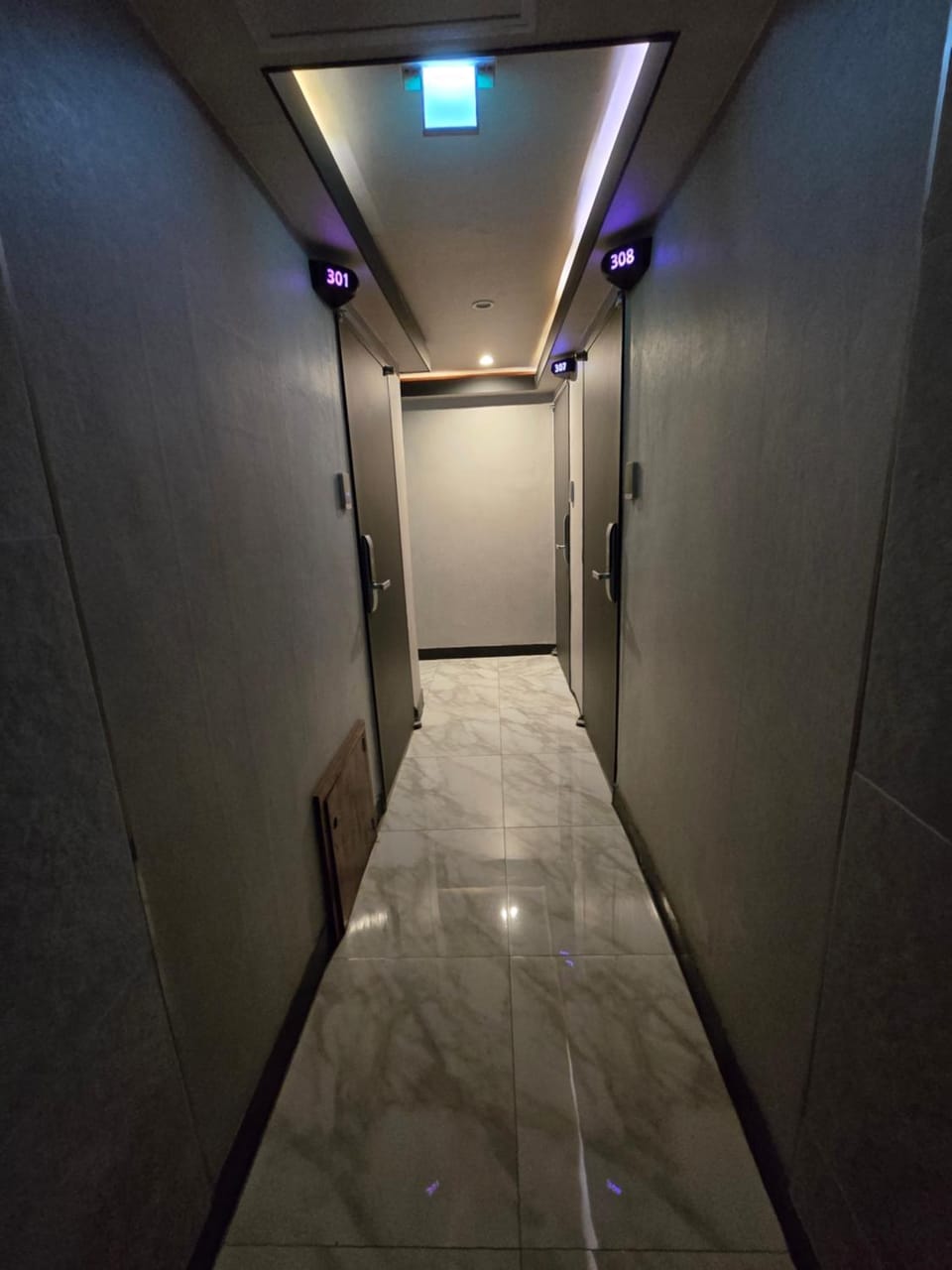 a 모텔 Motel in Seoul