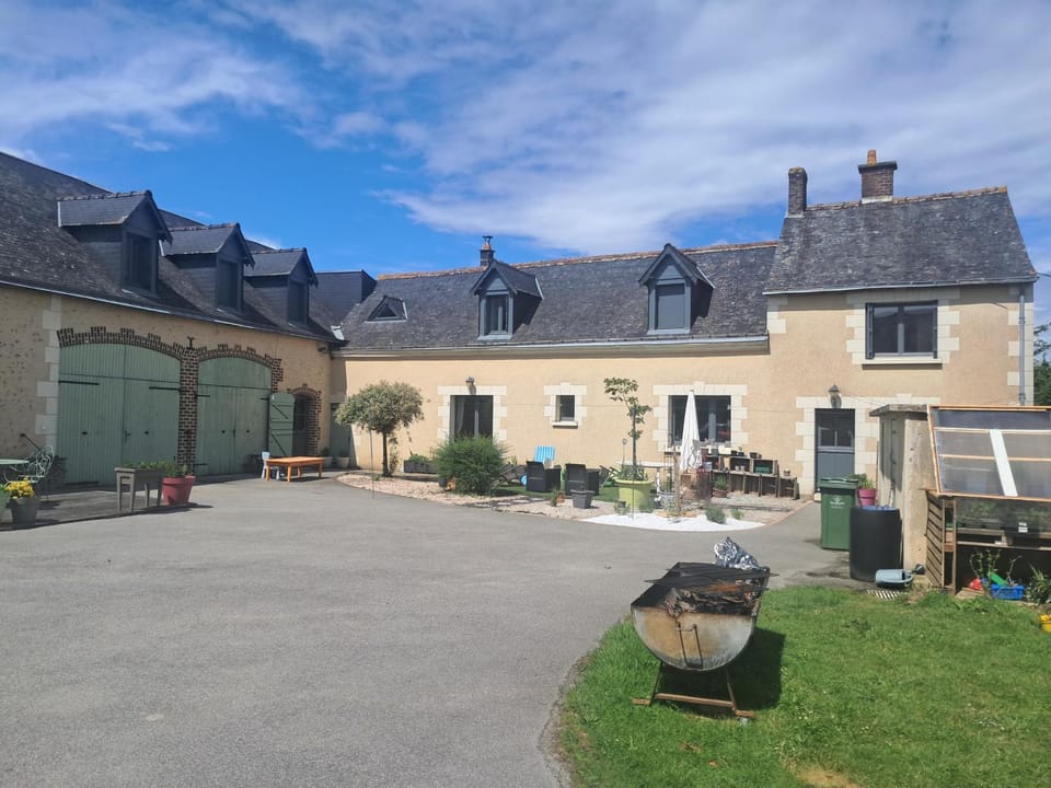 Studio 80m2 a la ferme tout confort Apartment in Pays de la Loire