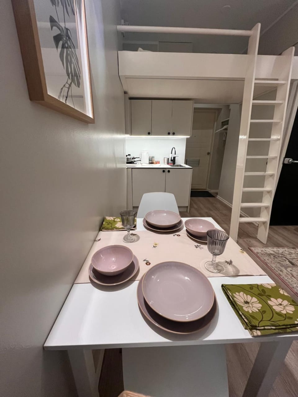 Central Kamppi Micro Loft, Quiet Courtyard Apartment in Helsinki