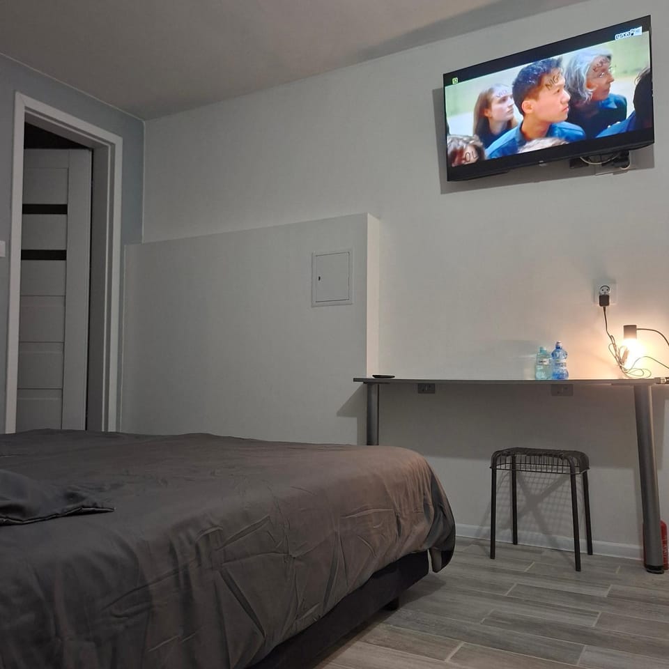 FORT BLIZNE NOCLEGI - superior, standard & basic rooms Bed and Breakfast in Warsaw
