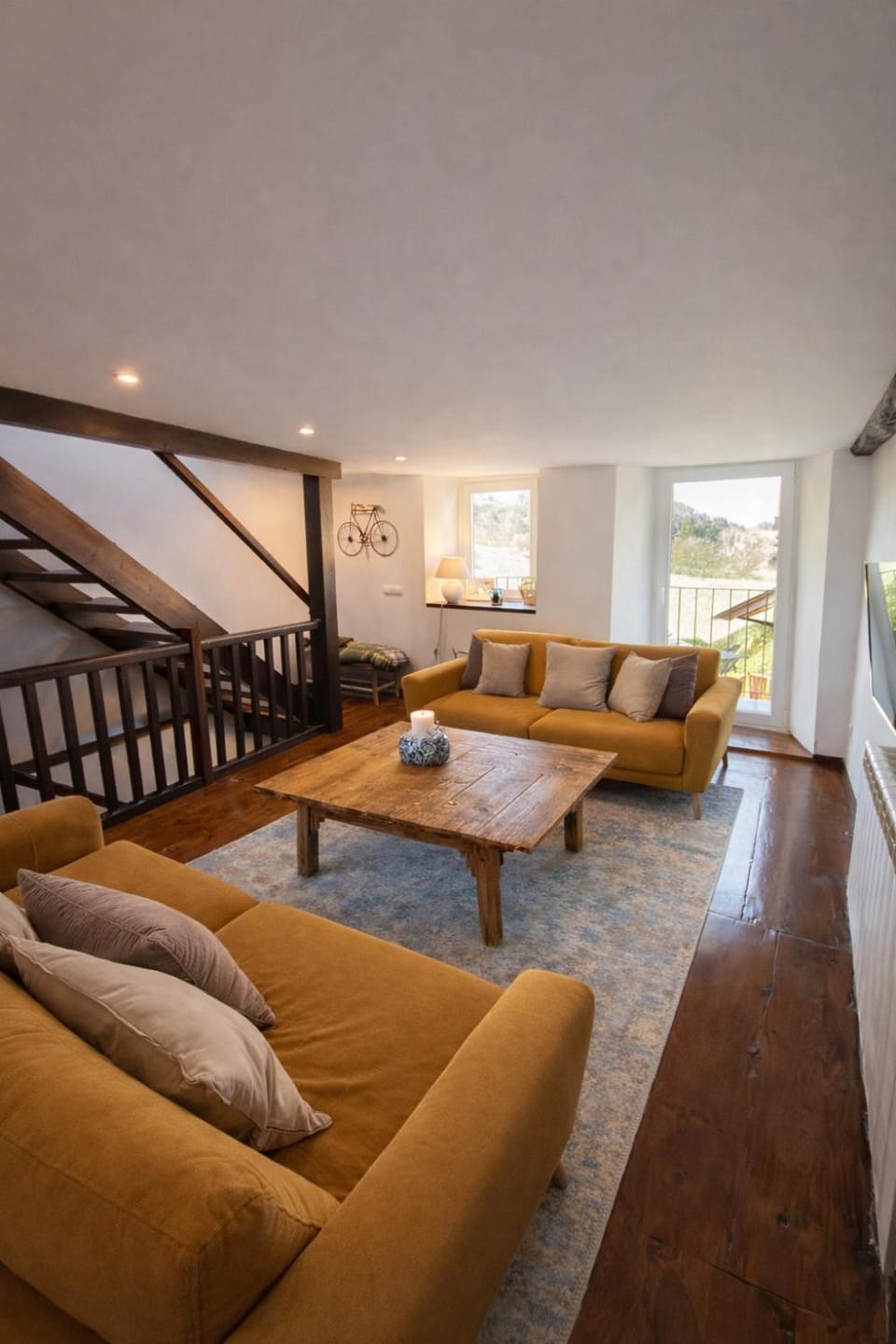 Living room, Photo of the whole room, Seating area