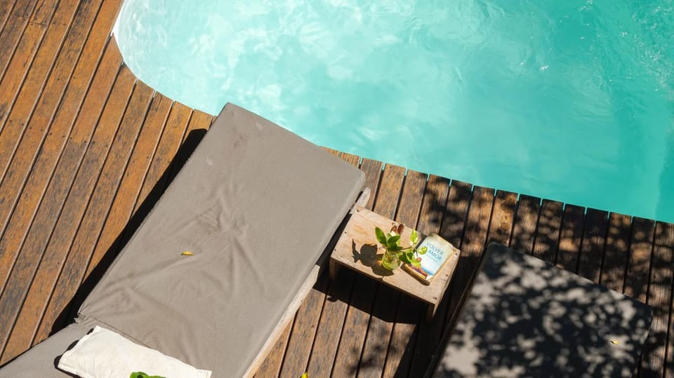 Pool view, Swimming pool, sunbed