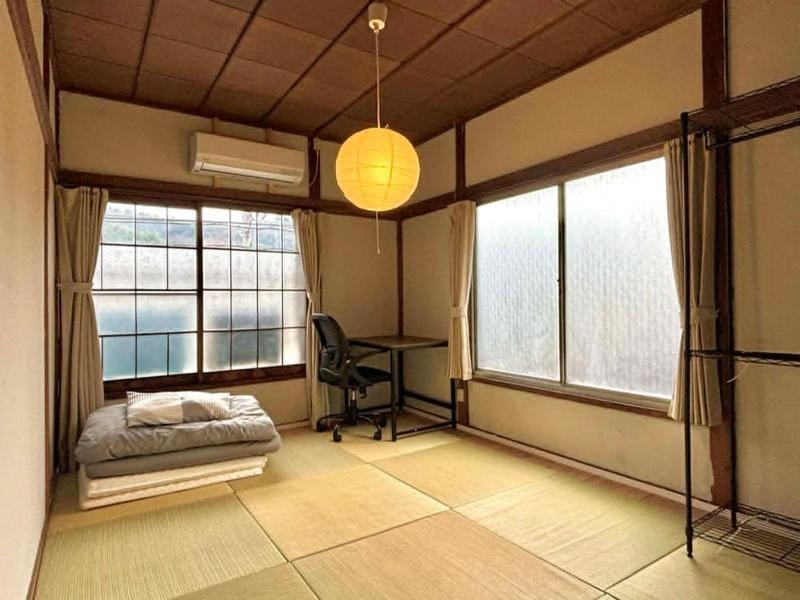 Roopt奥葉山木古庭 山を望む陽だまりの古民家 合宿可 高速出口10分 6台駐車可 Apartment in Nagano Prefecture