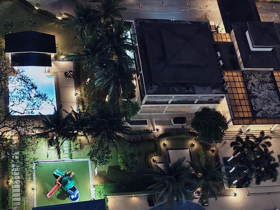 Selenite 2 bedrooms Apartment in Quezon City