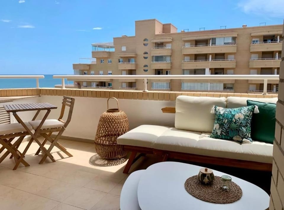 Casa Imagine Apartment, primera línea d playa Magic World Apartment in Valencian Community