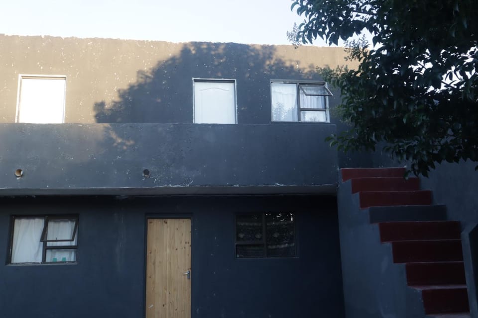 41 wight Vacation rental in Roodepoort