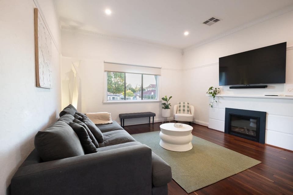 Perfect Family Getaway - Near Scarborough Beach House in Perth