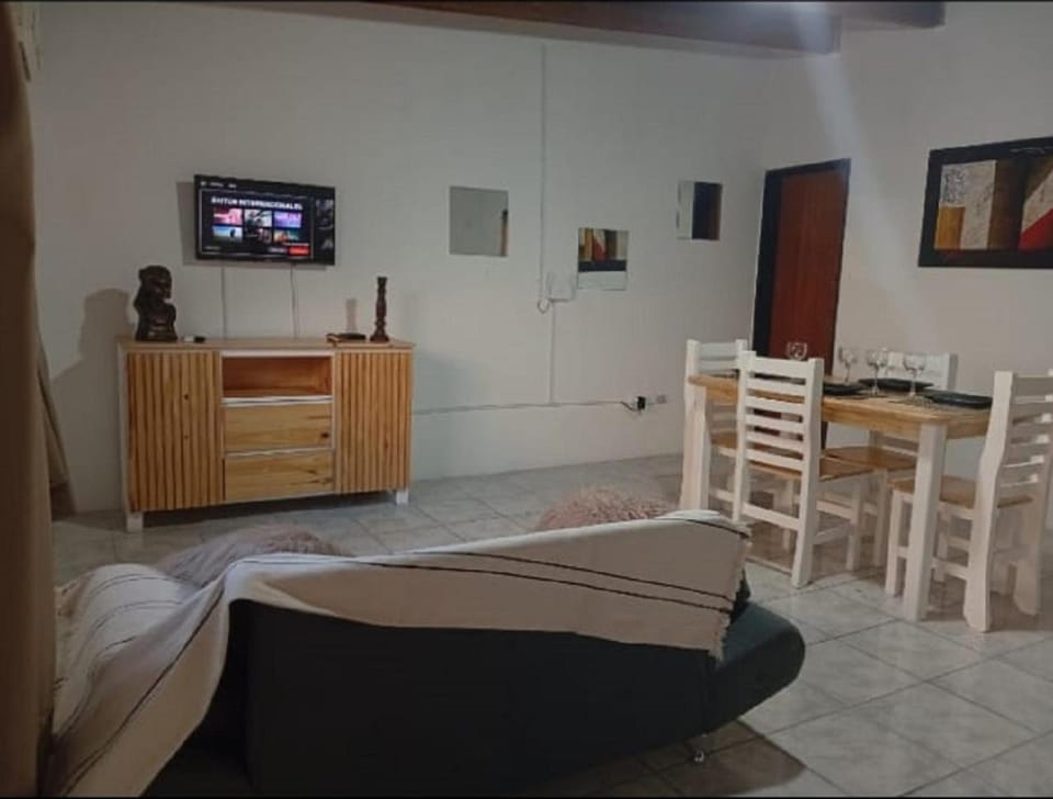Communal lounge/ TV room, TV and multimedia