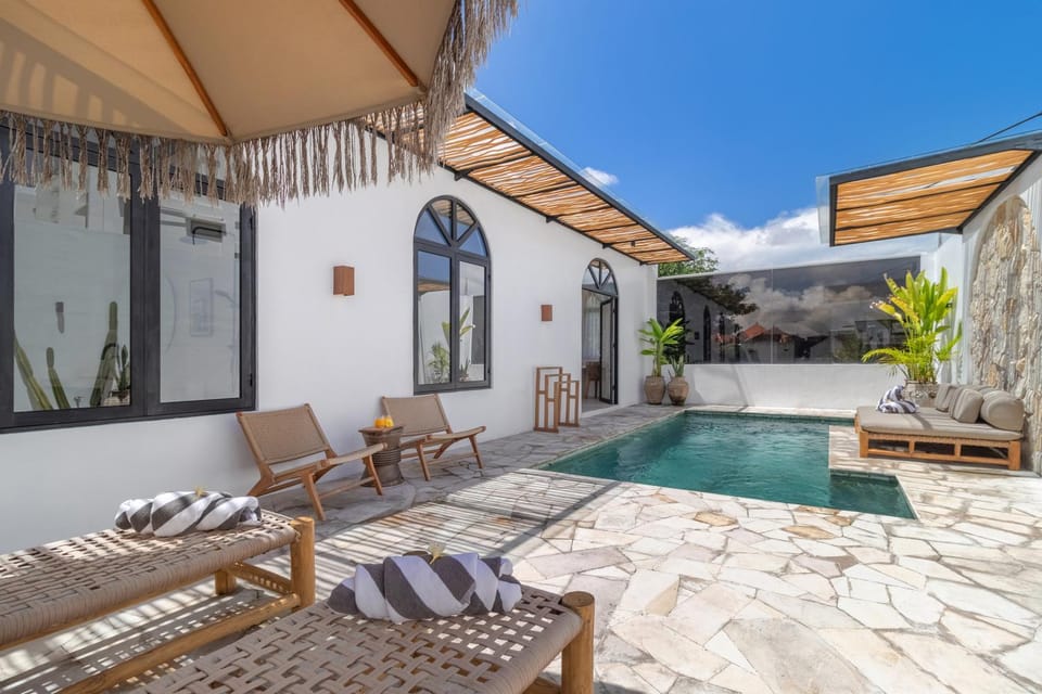 Modern 2BR Pool Villa in Peaceful Canggu Villa in North Kuta