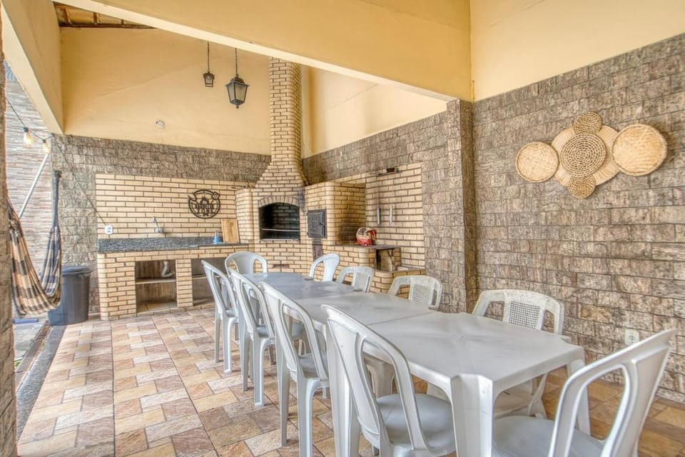 Casa Espacosa com Piscina e Churrasqueira - Perto da Praia do Forte House in Cabo Frio