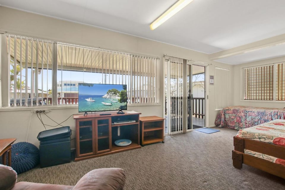Wills Avenue No. 12. Golden Beach House in Golden Beach