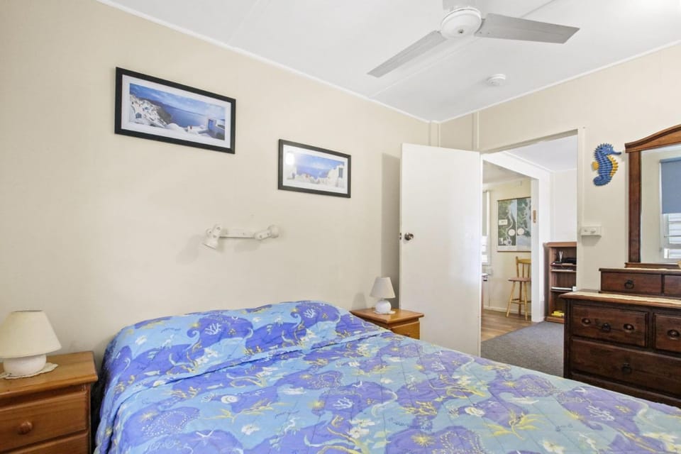 Wills Avenue No. 12. Golden Beach House in Golden Beach
