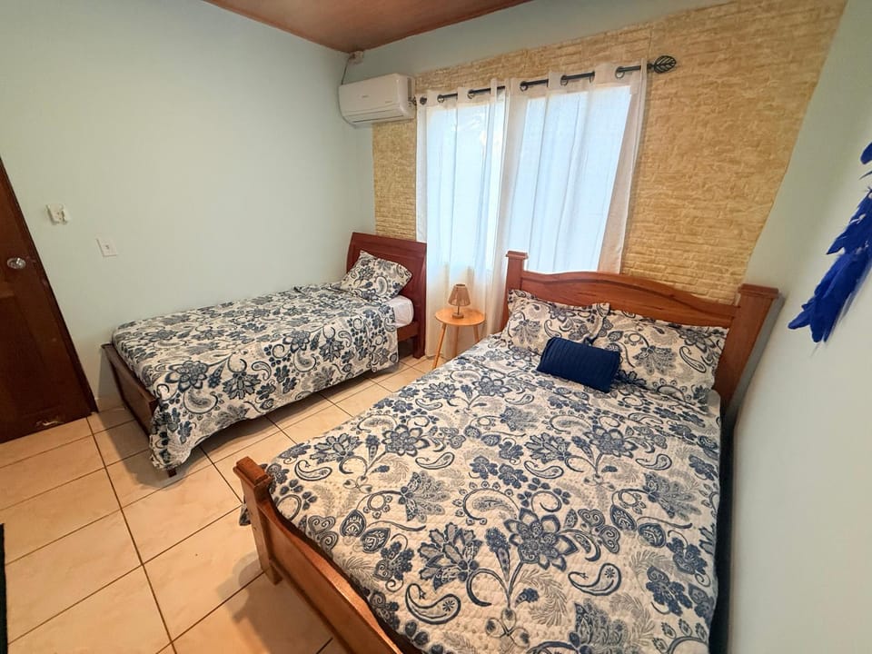 BREEZE Hostal Boca Chica Bed and Breakfast in Chiriquí Province