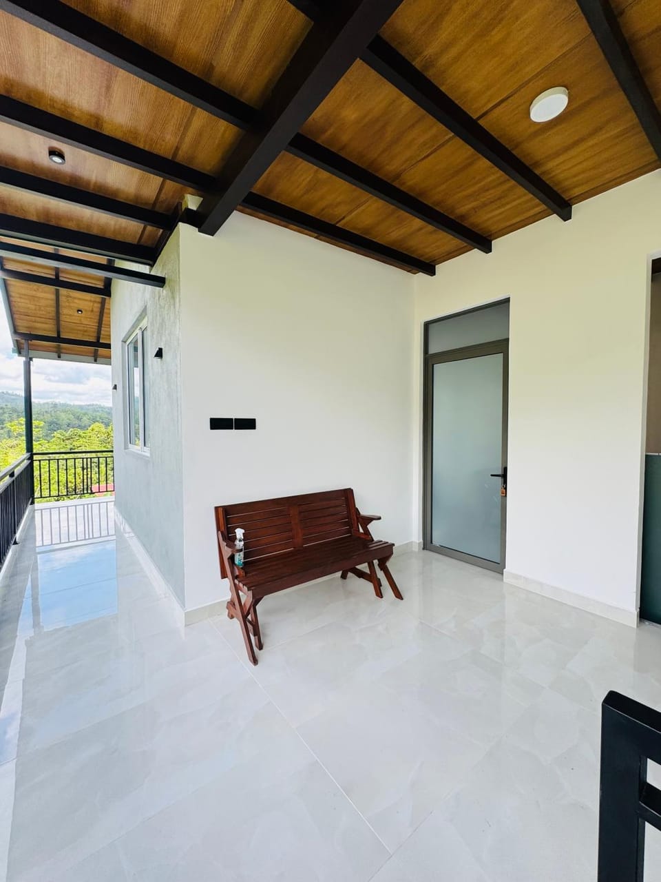Rainforest mountain resort Hotel in Southern Province