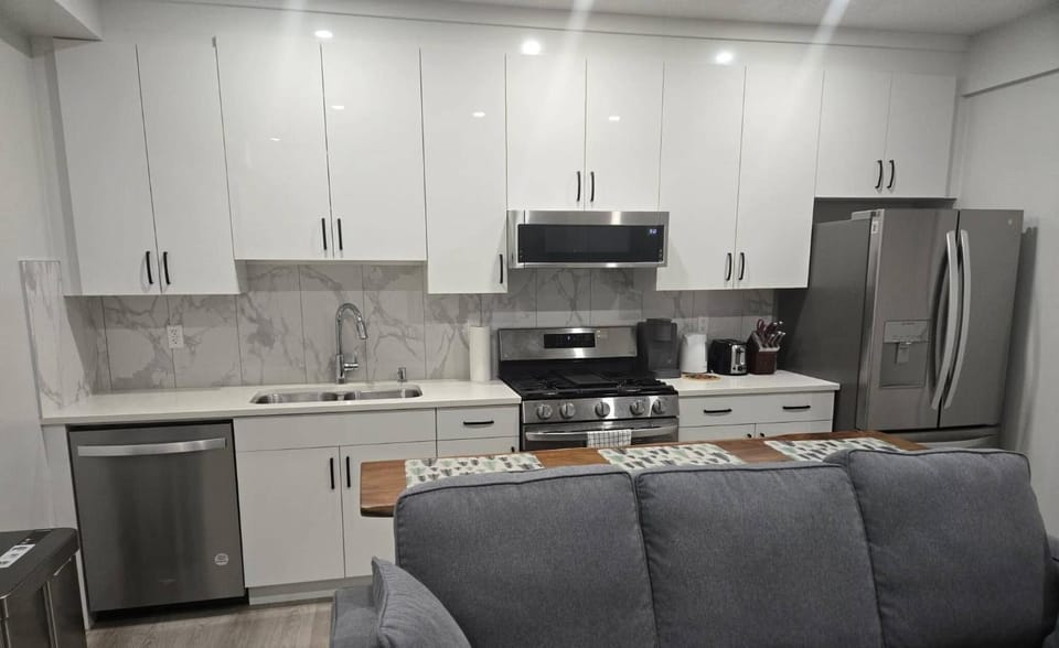 microwave, oven, kitchen