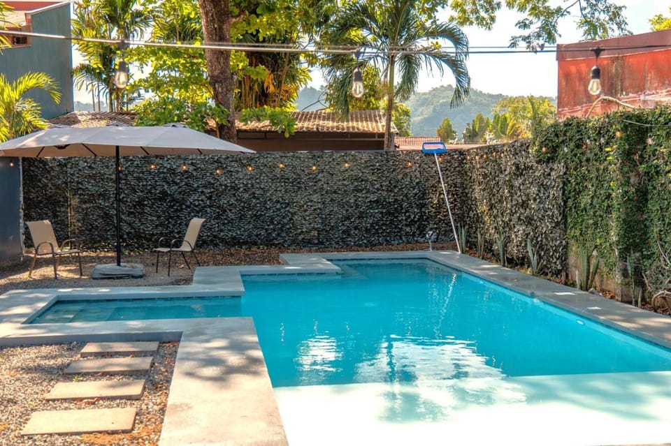 Garden, Swimming pool