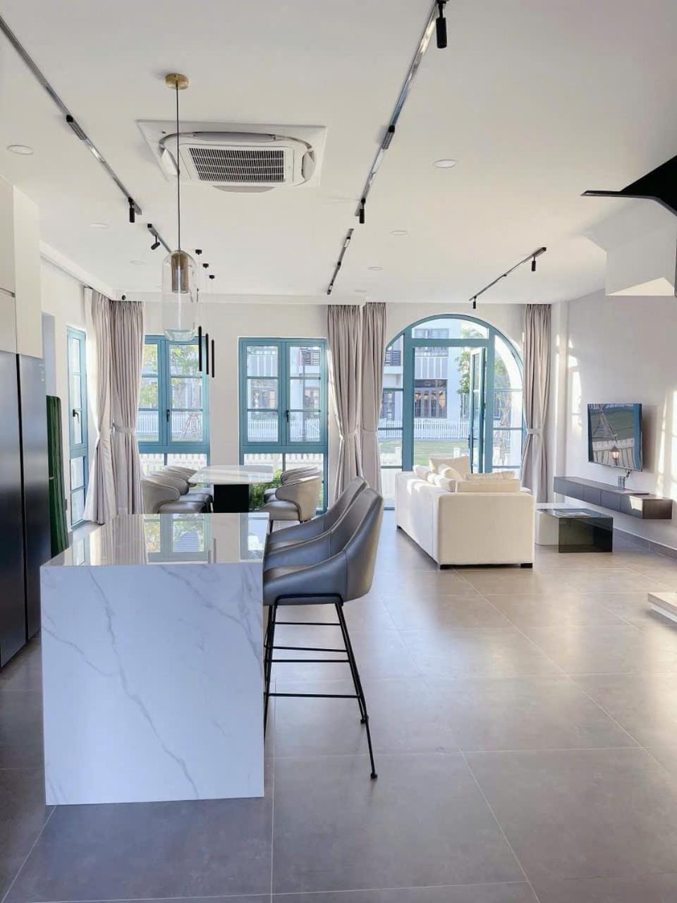 Property building, Living room