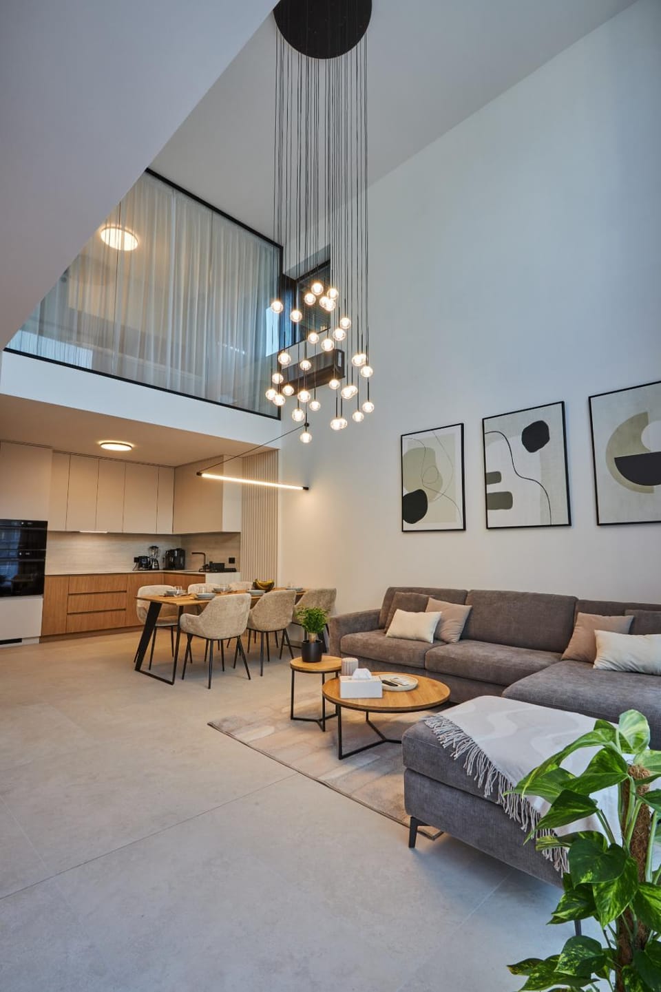 Living room, Dining area, kitchen