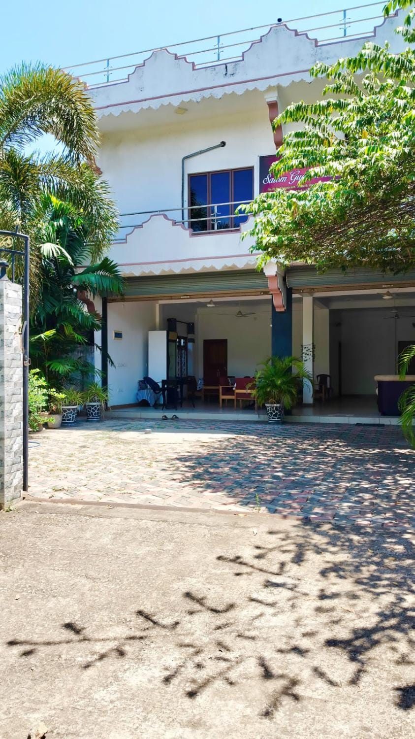 Trinco Salom Rooms & Restaurant Bed and Breakfast in Sri Lanka