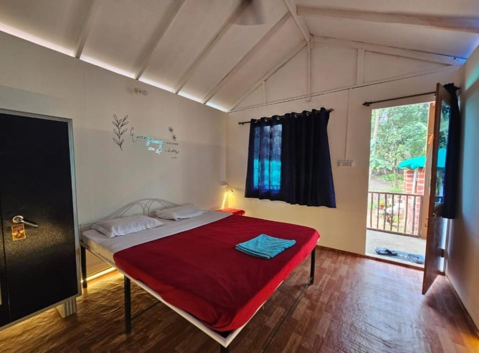 Bhakti Yoga Ashram Hotel in Agonda