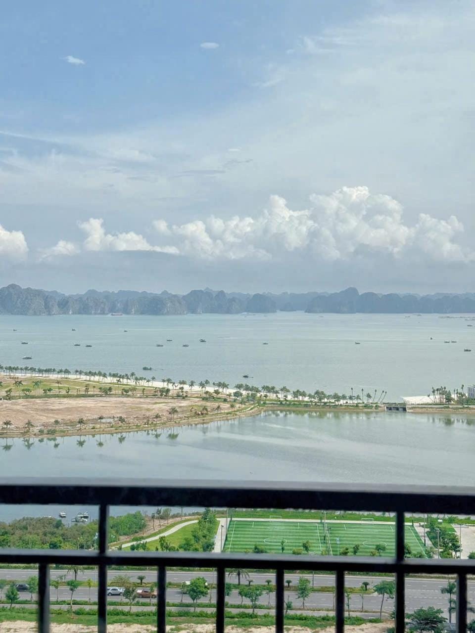 Nearby landmark, Day, Natural landscape, View (from property/room), Balcony/Terrace, Beach, Lake view, Mountain view, River view, Sea view