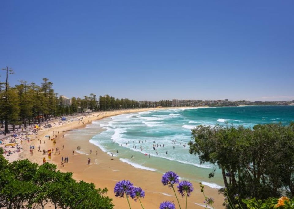 KozyGuru | Manly | Top-Floor Panoramic Seaview Gem Apartment in Manly