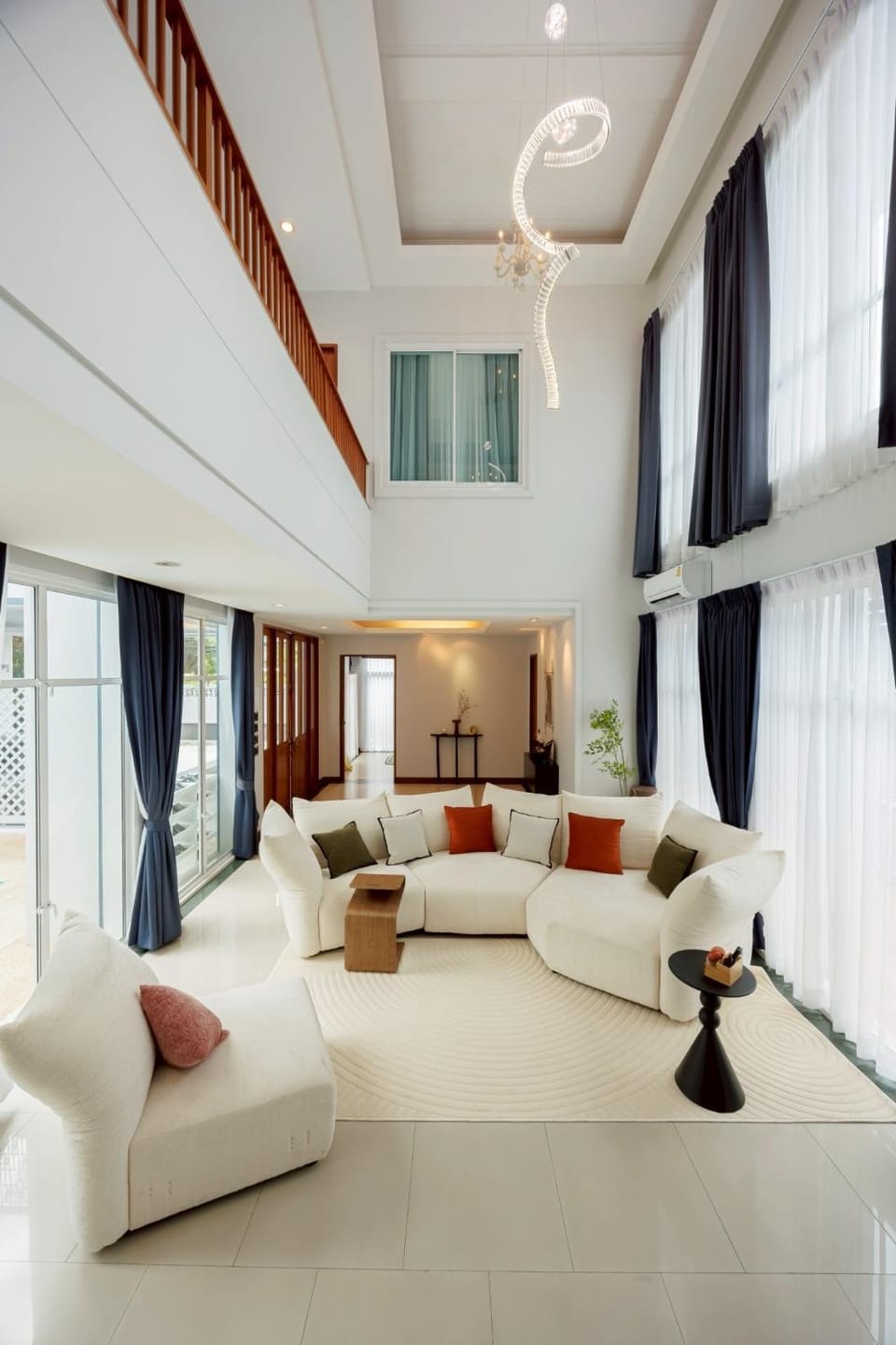 187海天盛筵独栋泳池别墅 Villa in Bangkok