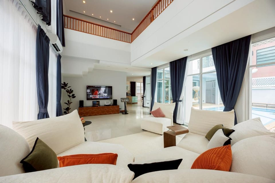 187海天盛筵独栋泳池别墅 Villa in Bangkok