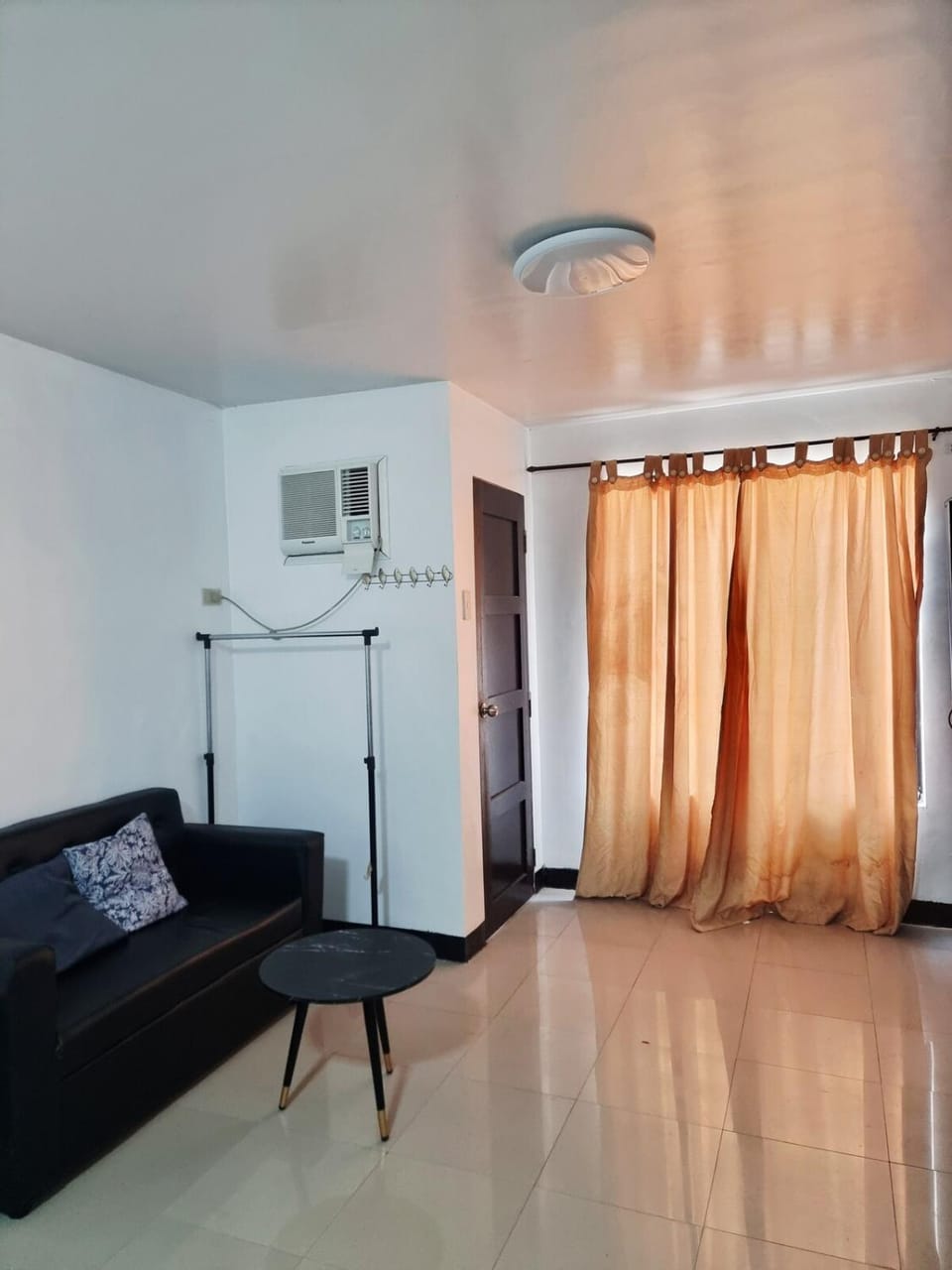 Viv Studio udh hernan cortes condo B10 Apartment in Lapu-Lapu City