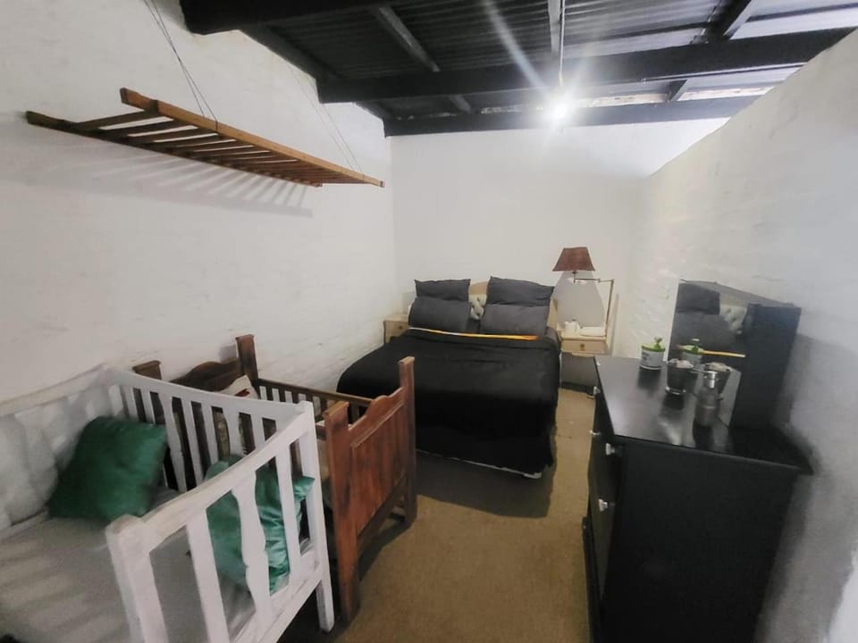 Bed, Bedroom, cot
