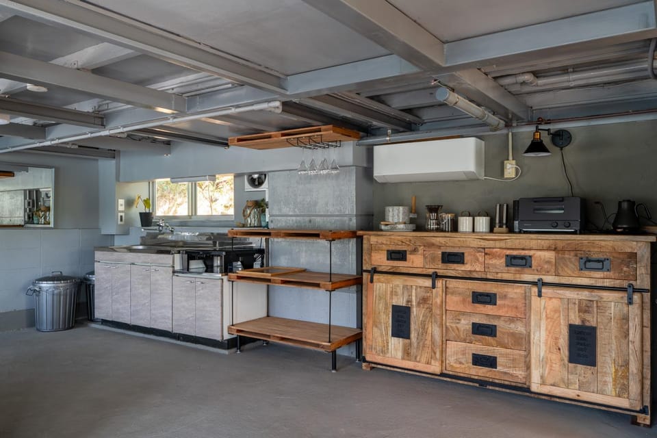 Kitchen or kitchenette