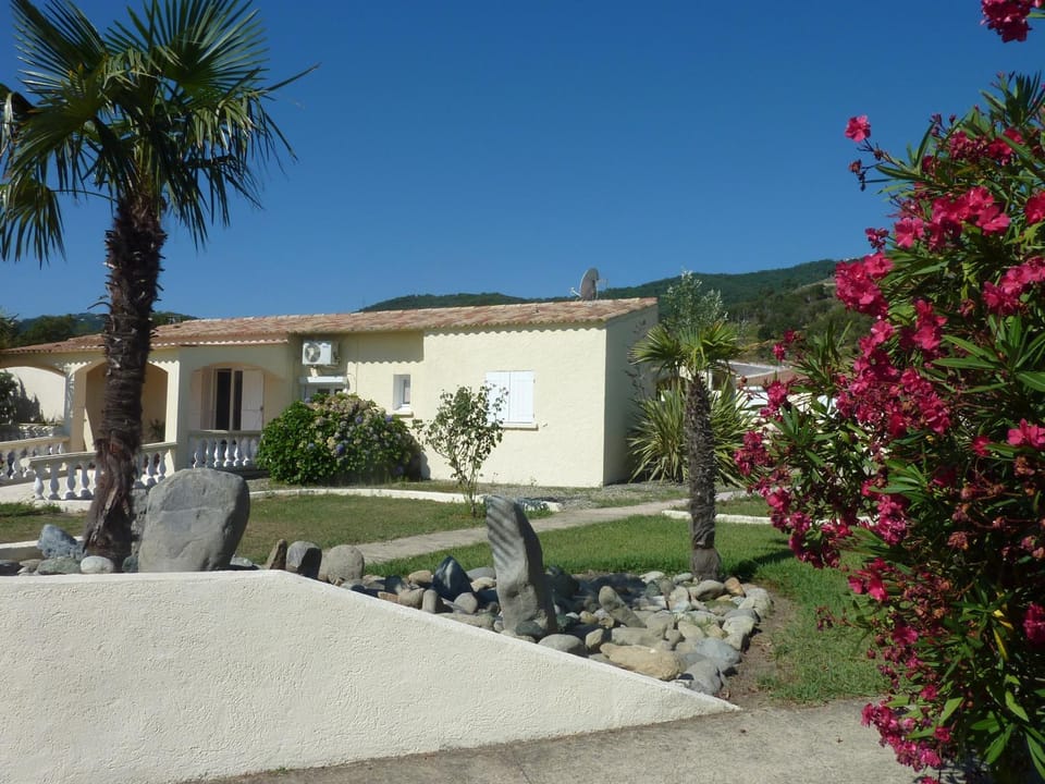 Property building, Garden
