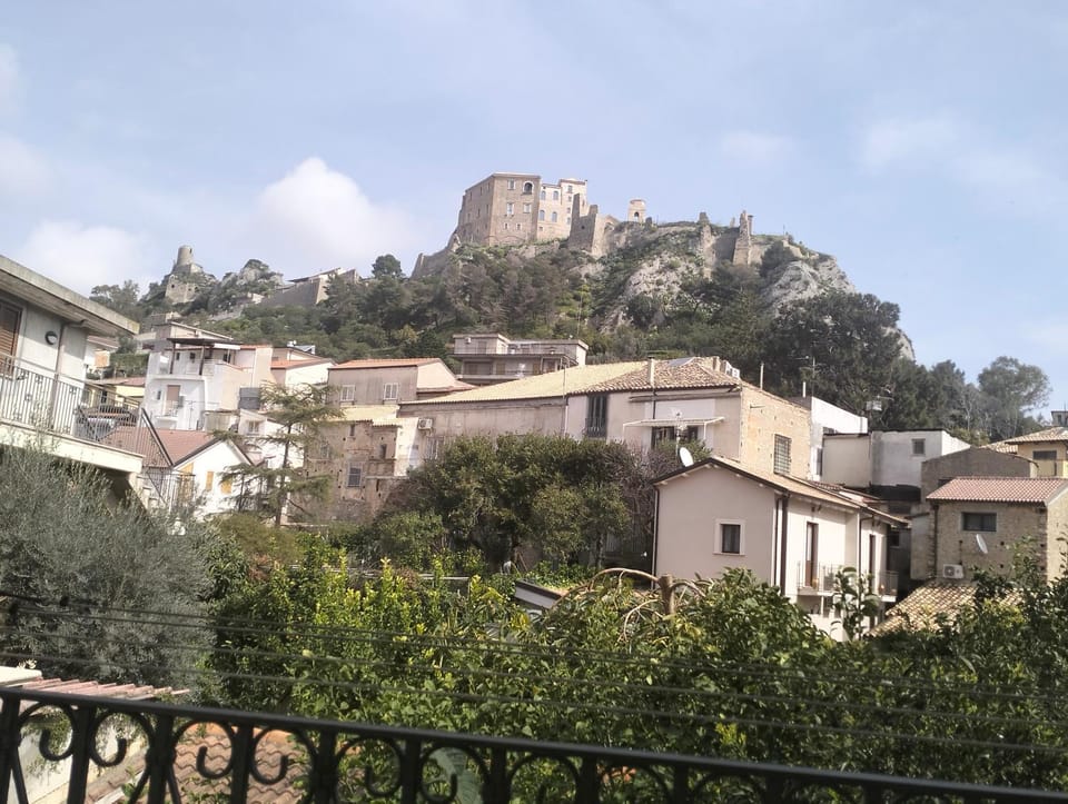 terrazza sul castello House in Roccella Ionica